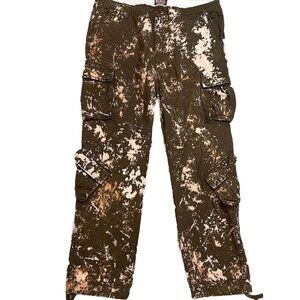 Matchstick Men's Brown Paint-Splatter and Camp Cargo Pants Size 42 like new